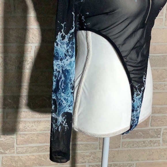 Kimcine Curve - Sz S - high leg sexy bodysuit mesh with electric blue pattern - Picture 6 of 9